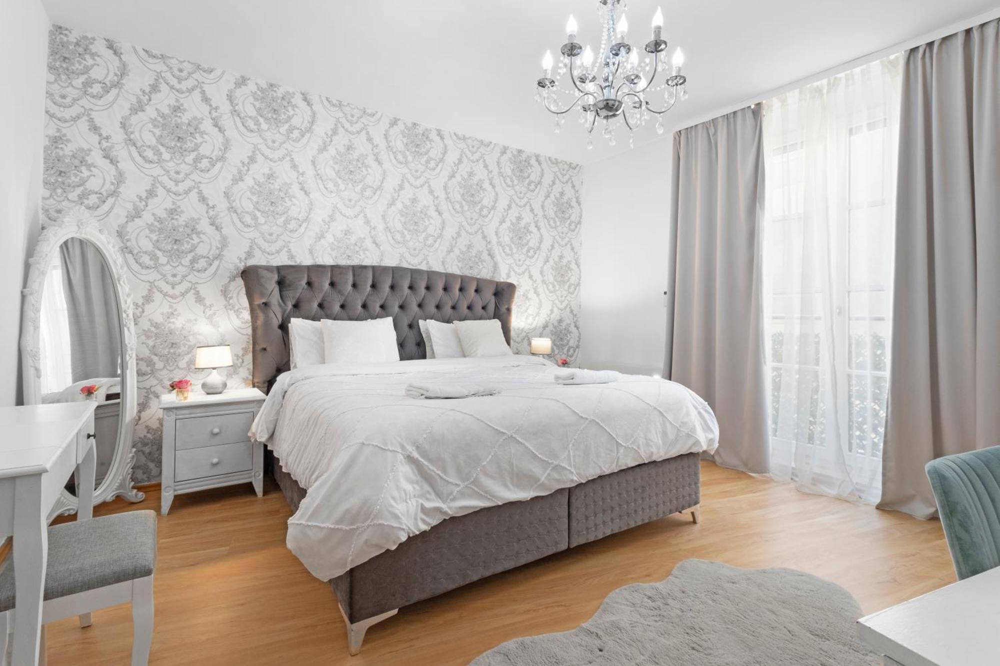 Apartment Puma V Centre Piestan Пиещани Екстериор снимка