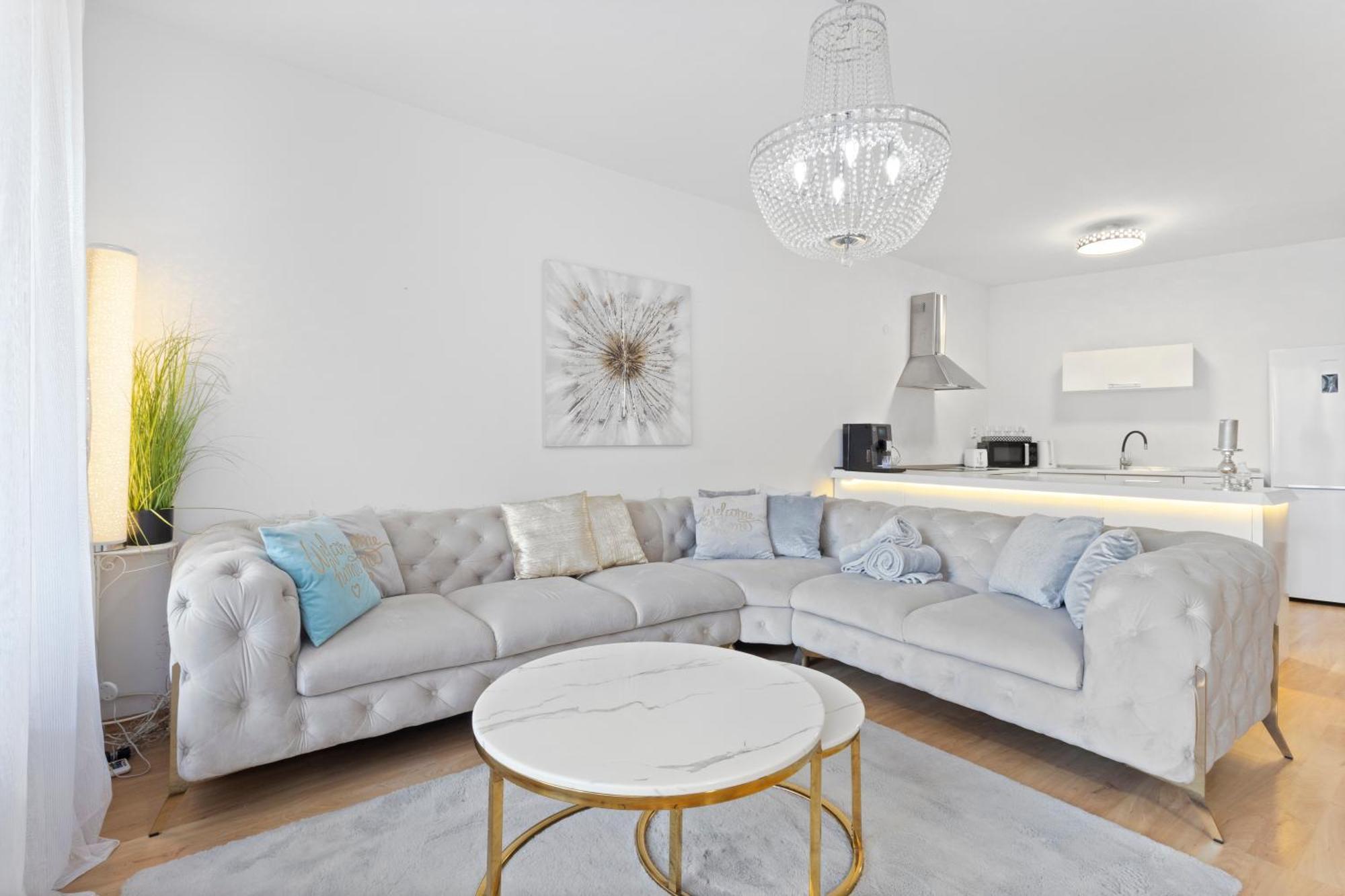 Apartment Puma V Centre Piestan Пиещани Екстериор снимка