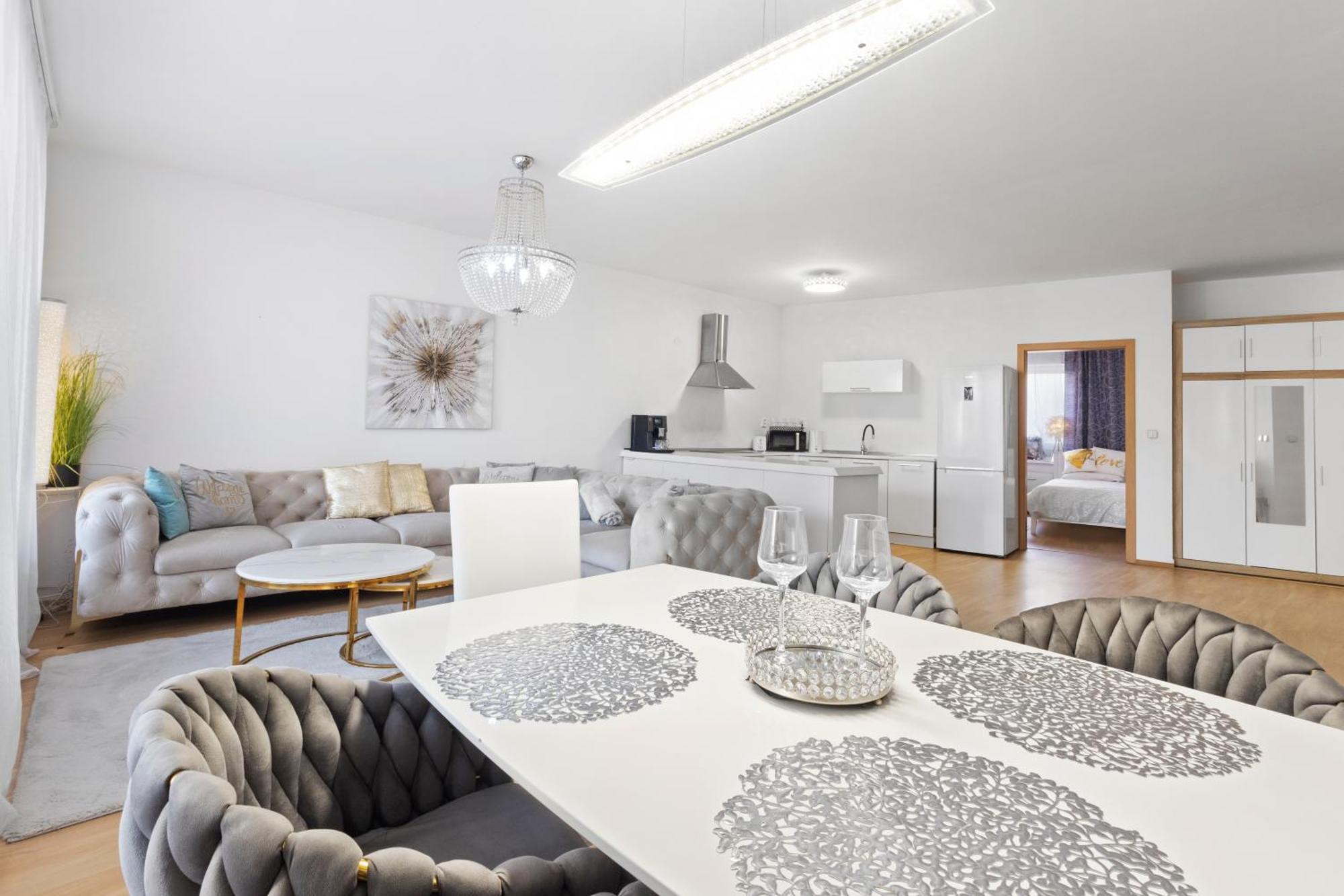 Apartment Puma V Centre Piestan Пиещани Екстериор снимка